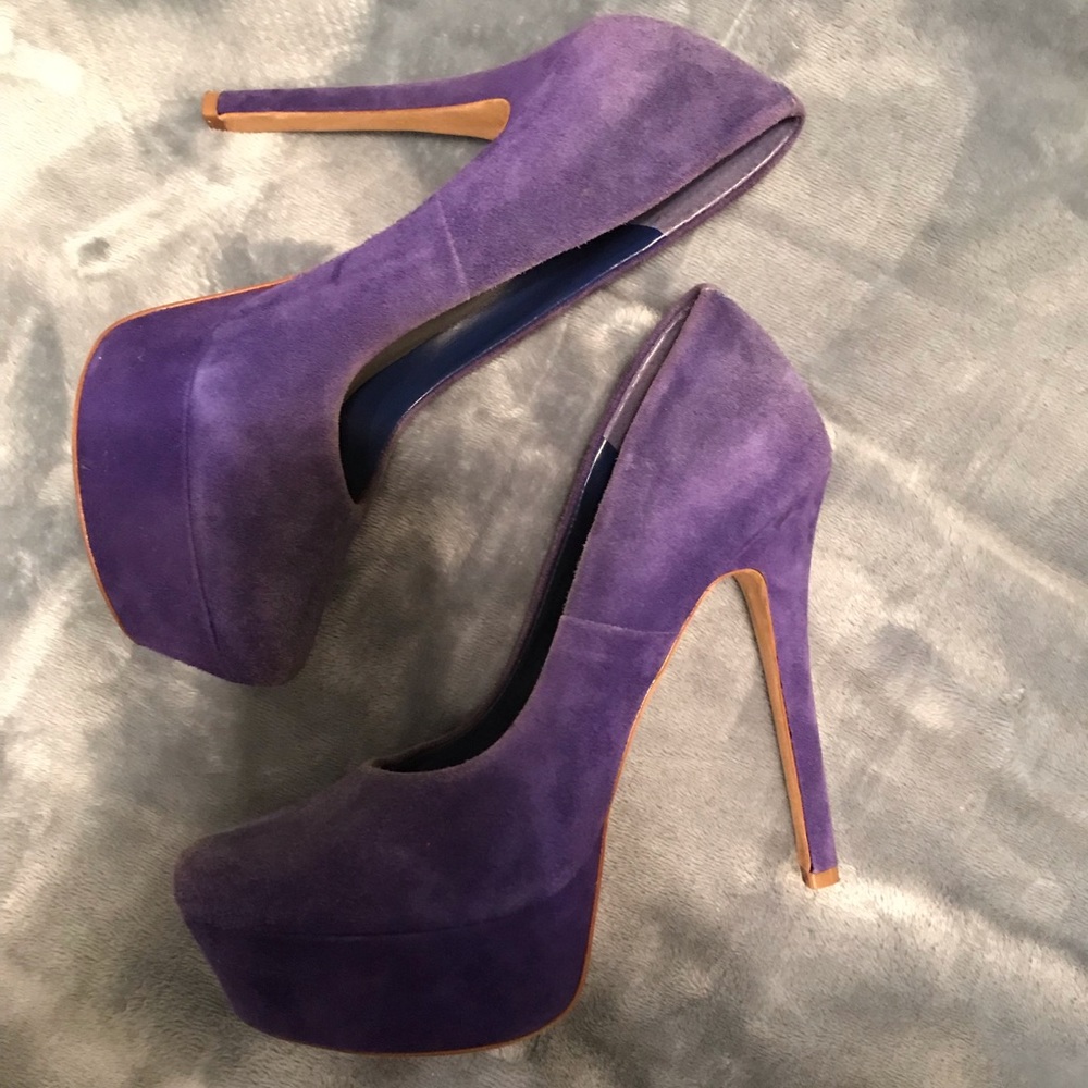 Jessica Simpson purple suede platform pumps